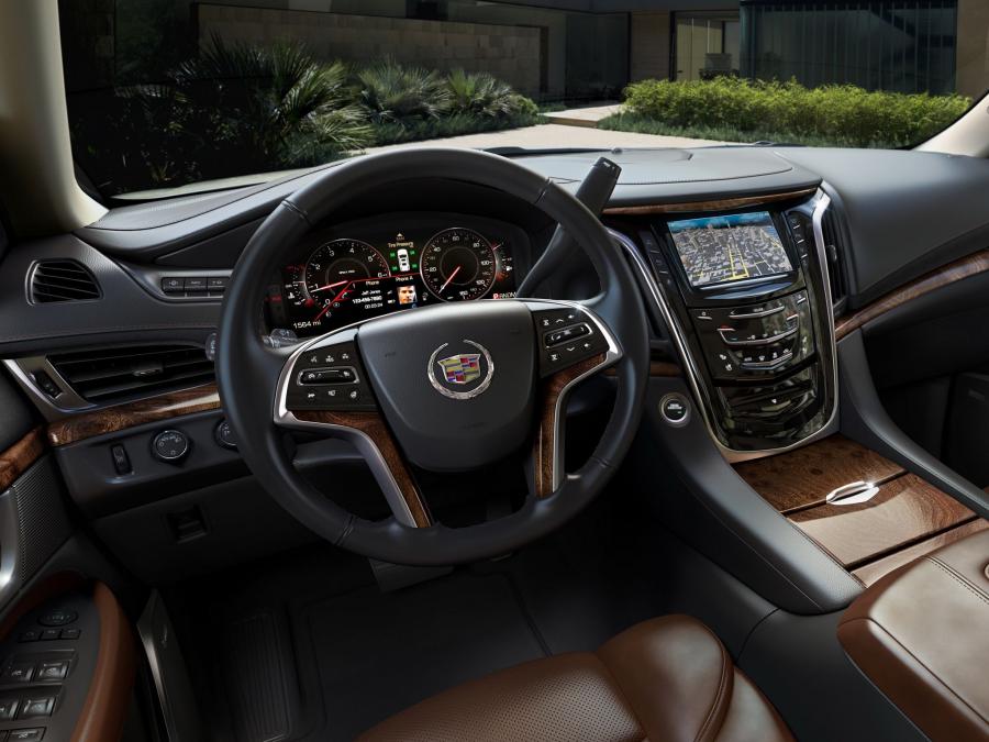  Cadillac Escalade 2015 года  (фото 7 из 91)